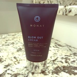 Monat Blow Out Cream